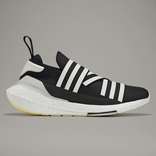 Y-3 Ultraboost 22 Shoes